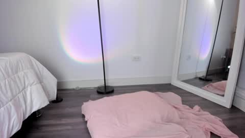 Alanna Cute Russell online show from February 7, 2025, 8:31 pm