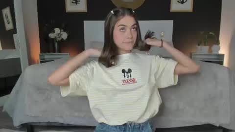 Alanna Cute Russell online show from July 18, 2026, 8:34 pm