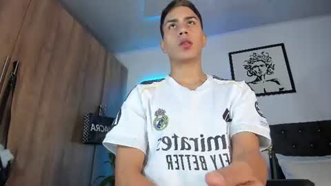 Snapshot of alannaughty_ chatting on June 9, 2026, 11:16 pm alannaughty_ online show from June 9, 2026, 11:16 pm