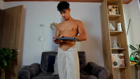 Alan online show from September 25, 2025, 1:26 pm