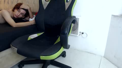 alantrickz365 online show from November 17, 2025, 2:12 pm