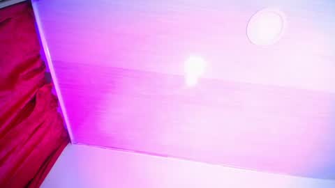Victoria  online show from June 18, 2026, 10:19 am