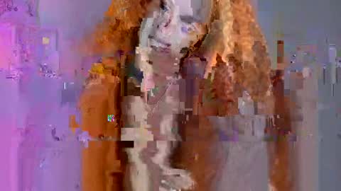 Snapshot of alaska_colors chatting on May 17, 2026, 1:51 pm Caro online show from May 17, 2026, 1:51 pm