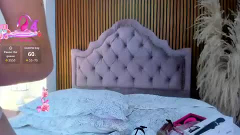 Snapshot of alaskaflowers_ chatting on June 29, 2026, 10:15 am Alaska online show from June 29, 2026, 10:15 am