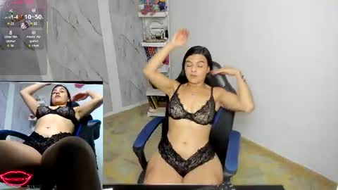 Snapshot of alayasmile chatting on June 21, 2026, 11:18 pm Alaya online show from June 21, 2026, 11:18 pm