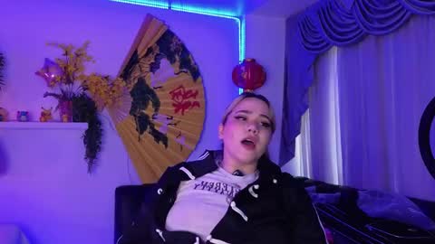 albaandthayron online show from April 25, 2026, 1:41 pm