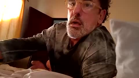 Snapshot of albertoto71 chatting on June 14, 2026, 6:21 pm albertoto71 online show from June 14, 2026, 6:21 pm