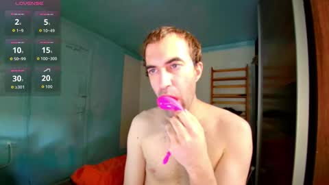 Snapshot of albertpassive chatting on May 22, 2026, 5:07 pm albertpassive online show from May 22, 2026, 5:07 pm