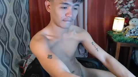 Snapshot of albertx_destroyer69 chatting on January 17, 2025, 7:19 am Albert online show from January 17, 2025, 7:19 am