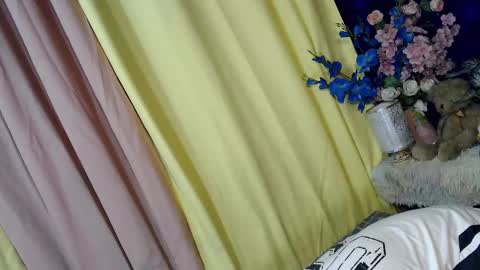 Snapshot of albertx_destroyer69 chatting on February 12, 2025, 9:42 am Albert online show from February 12, 2025, 9:42 am