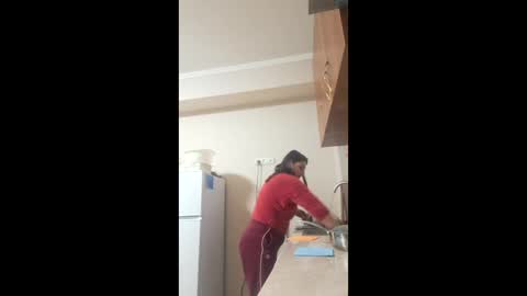 albina online show from March 3, 2026, 7:42 pm