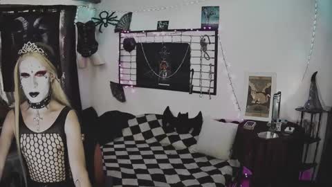 Mistic witch online show from February 12, 2025, 7:02 pm