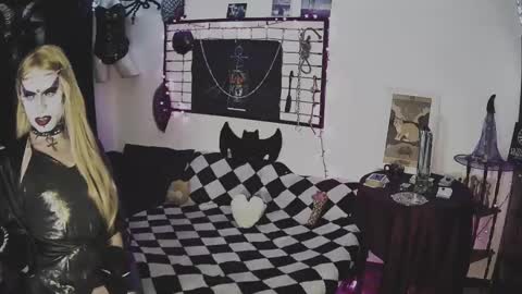 Mistic witch online show from March 3, 2025, 8:49 am