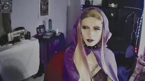 Mistic witch online show from February 5, 2026, 5:34 am