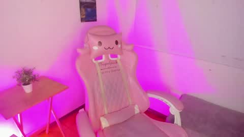 Alejandra  online show from May 14, 2026, 2:24 pm
