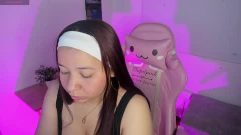 Alejandra  online show from June 3, 2026, 2:33 pm