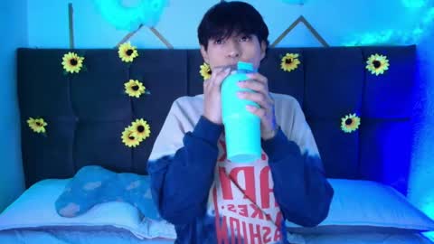 ale_aurarashi online show from May 2, 2026, 3:55 am