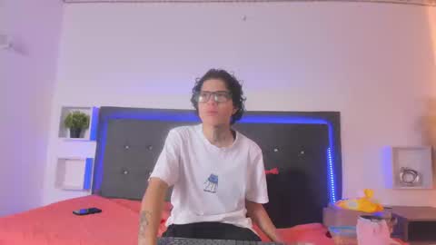 ale_cruzz online show from March 17, 2026, 2:53 pm