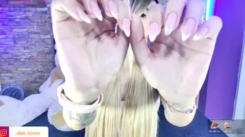 Snapshot of ale_love_ chatting on January 18, 2025, 5:20 am ALE LOVE online show from January 18, 2025, 5:20 am