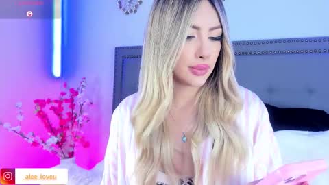 Snapshot of ale_love_ chatting on October 17, 2025, 1:20 am ALE LOVE online show from October 17, 2025, 1:20 am