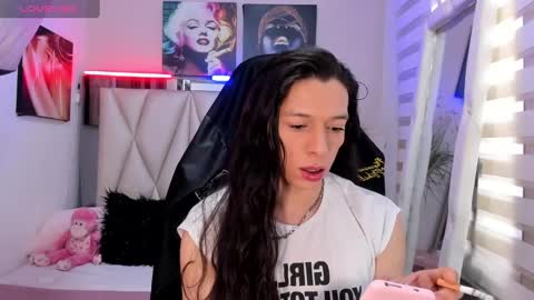 ale_noah_xxx online show from December 31, 2024, 7:40 pm