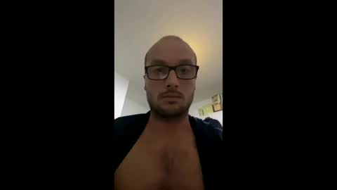 aleadr online show from December 6, 2024, 7:01 pm