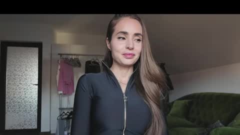 Alecssalove online show from March 13, 2026, 2:12 pm