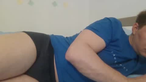 Snapshot of aledewalt chatting on January 19, 2025, 11:32 pm call me on skp alexdewalt online show from January 19, 2025, 11:32 pm