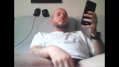 Snapshot of aleeexxxx4u chatting on November 7, 2025, 9:31 am aleeexxxx4u online show from November 7, 2025, 9:31 am