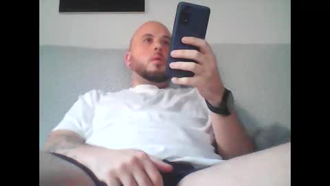 Snapshot of aleeexxxx4u chatting on November 19, 2025, 8:36 am aleeexxxx4u online show from November 19, 2025, 8:36 am