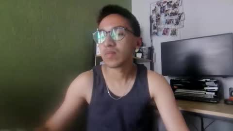 aleexrune online show from April 20, 2026, 8:54 pm