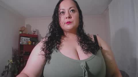 Snapshot of aleia_taylor chatting on February 15, 2026, 1:24 am aleia taylor online show from February 15, 2026, 1:24 am