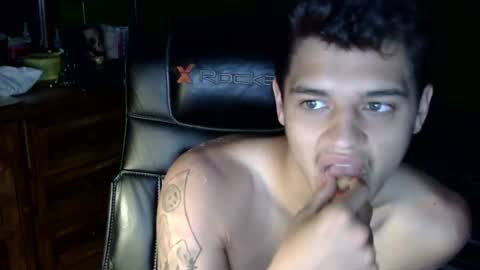 Snapshot of alej277901 chatting on May 31, 2026, 2:24 pm Terry Spike online show from May 31, 2026, 2:24 pm