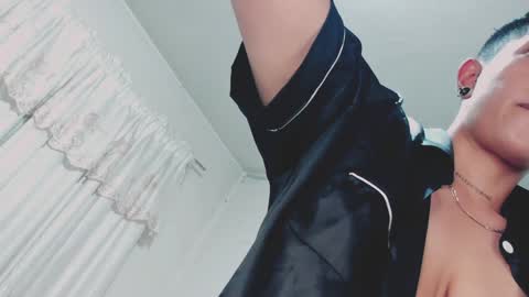 Snapshot of aleja1214 chatting on December 4, 2024, 3:48 am Alejandra online show from December 4, 2024, 3:48 am