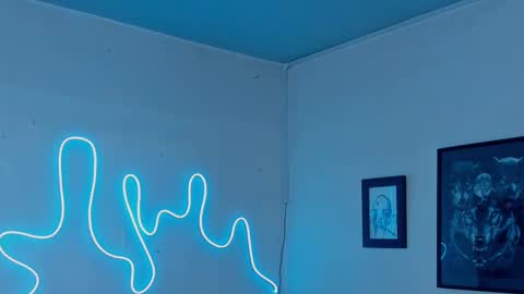 Snapshot of aleja1214 chatting on October 28, 2025, 4:49 am Alejandra online show from October 28, 2025, 4:49 am