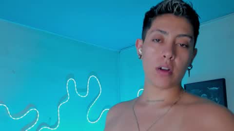 Alejandra online show from March 9, 2026, 9:19 pm