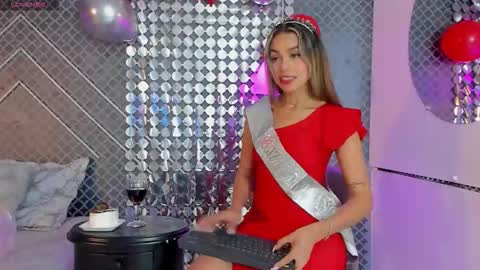 aleja_bloom online show from November 5, 2025, 12:16 pm