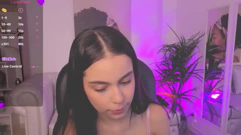 Snapshot of alejaa___ chatting on November 12, 2025, 12:05 pm Alejandra online show from November 12, 2025, 12:05 pm