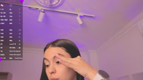 Alejandra online show from April 29, 2026, 5:30 pm