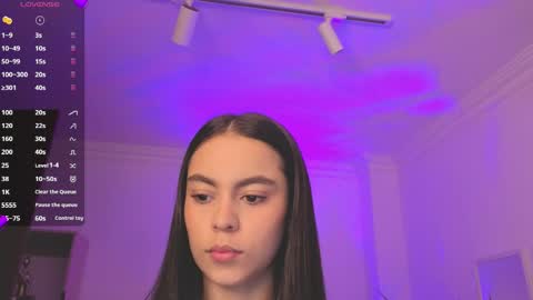Alejandra online show from May 16, 2026, 11:31 am