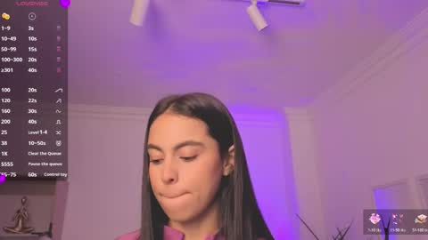 Alejandra online show from May 27, 2026, 11:40 am