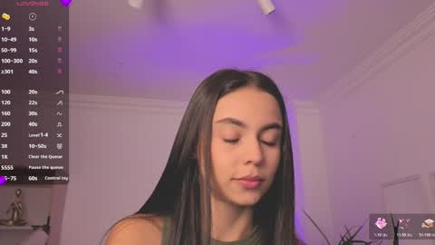 Alejandra online show from June 1, 2026, 11:34 am