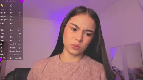 Alejandra online show from July 13, 2026, 11:02 am
