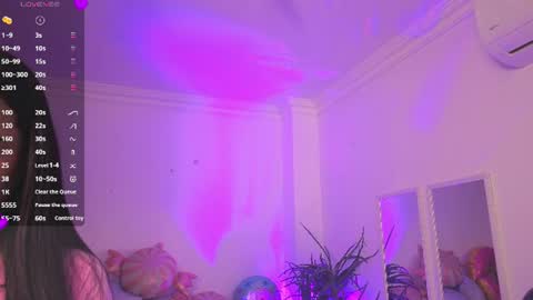 Alejandra online show from July 23, 2026, 11:30 am