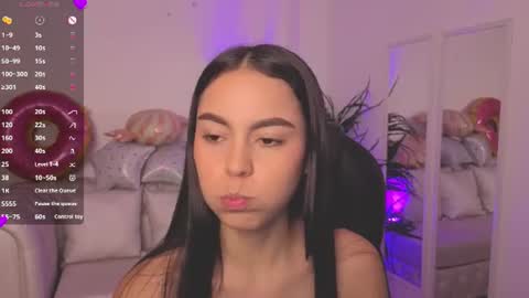 Alejandra online show from July 28, 2026, 12:48 pm