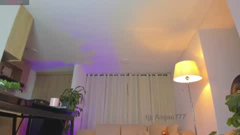 Snapshot of alejaevangeline chatting on June 20, 2026, 11:02 am A L E J A N D R A online show from June 20, 2026, 11:02 am