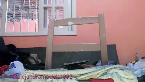 Alejandra online show from April 26, 2026, 3:32 pm