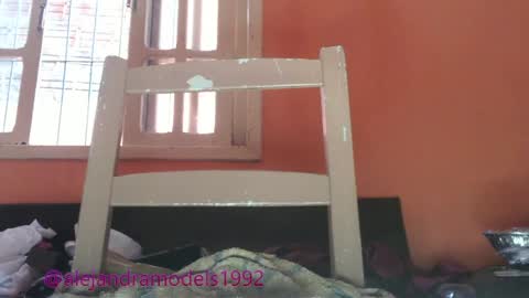 Alejandra online show from May 7, 2026, 1:16 pm