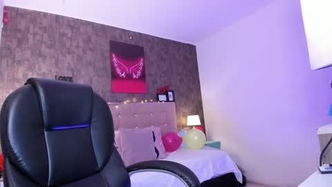   online show from July 13, 2026, 7:16 pm