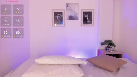 Alejandra online show from June 16, 2026, 9:06 pm